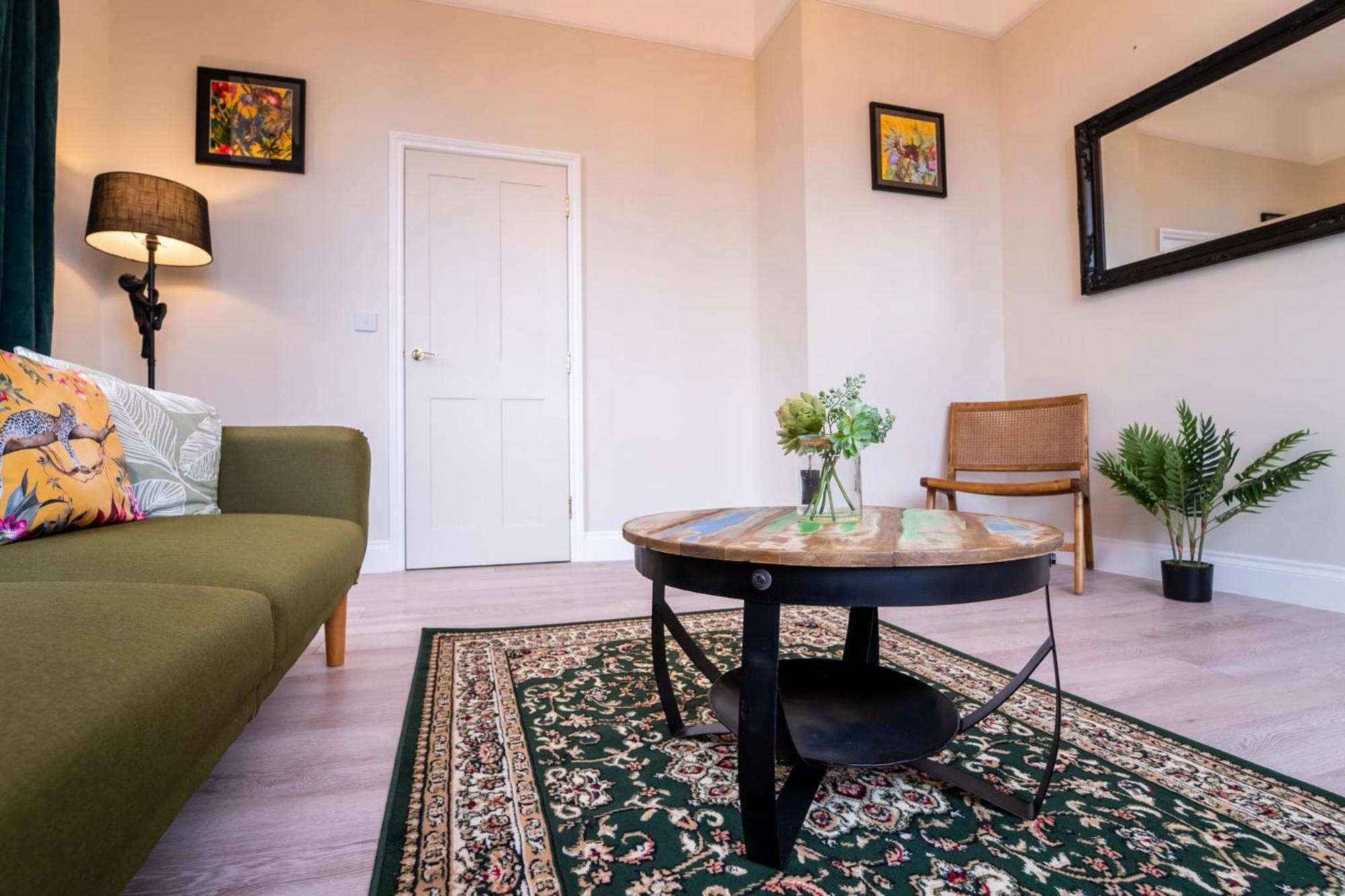Stunning Park View Maisonette - 2 Bedrooms Грейт-Ярмут Екстер'єр фото